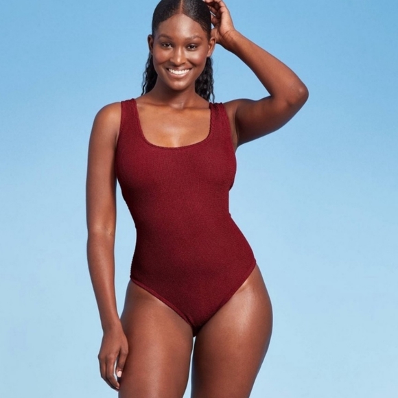 Swimsuit - Picture 3 of 4